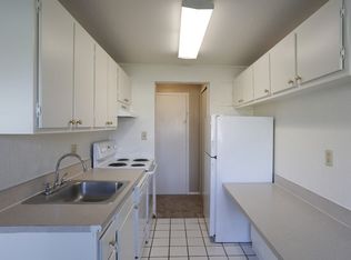 Dorchester Village Apartments, Cleveland, OH 44143