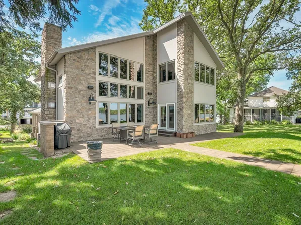 1012 Hill St, Milford, IA 51351