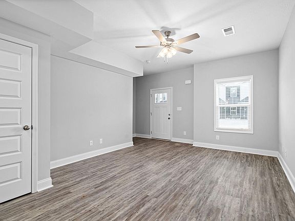 5th image of 825 Professional Park Dr #J