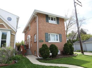 6747 N Ozanam Ave, Chicago, IL 60631