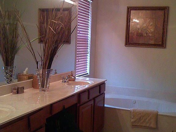 2nd image of 1819 NE 37th Ave