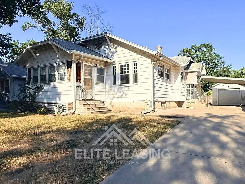 326 SW Courtland Ave