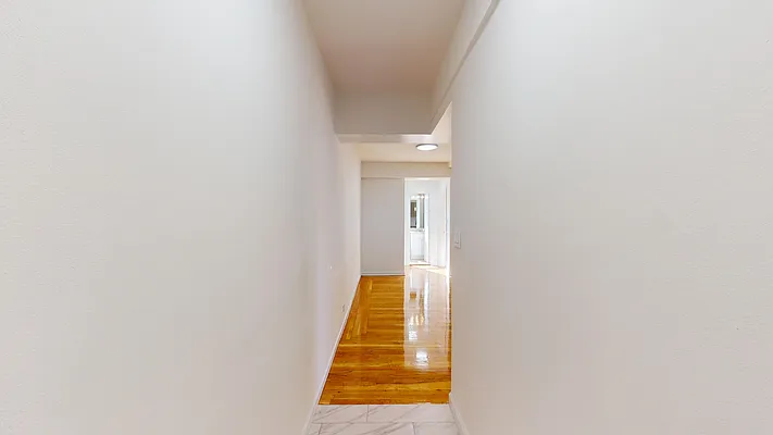 Rented by Bond New York | media 33