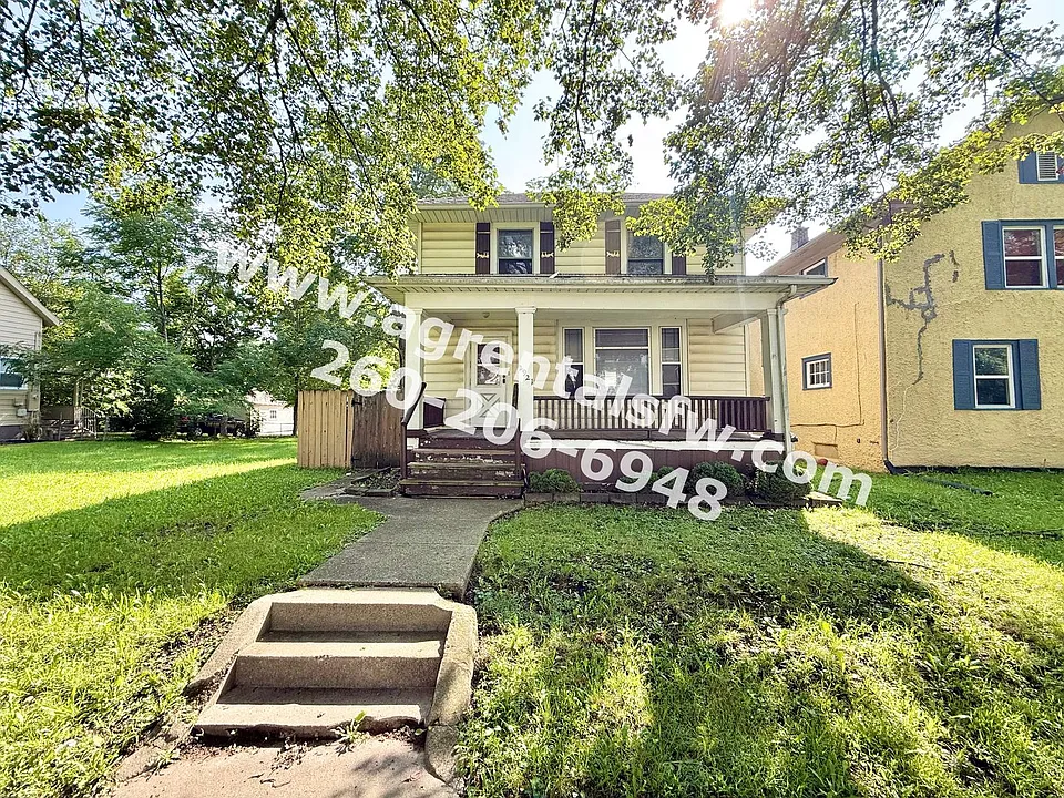 2921 Hoagland Ave
