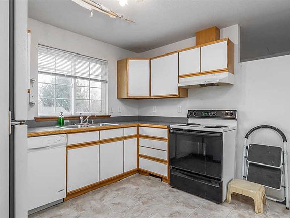 5th image of 1313 E 10th Ave