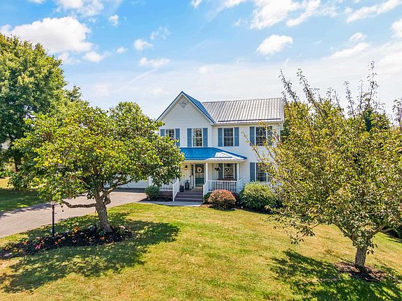 3rd image of 850 George Edward Via