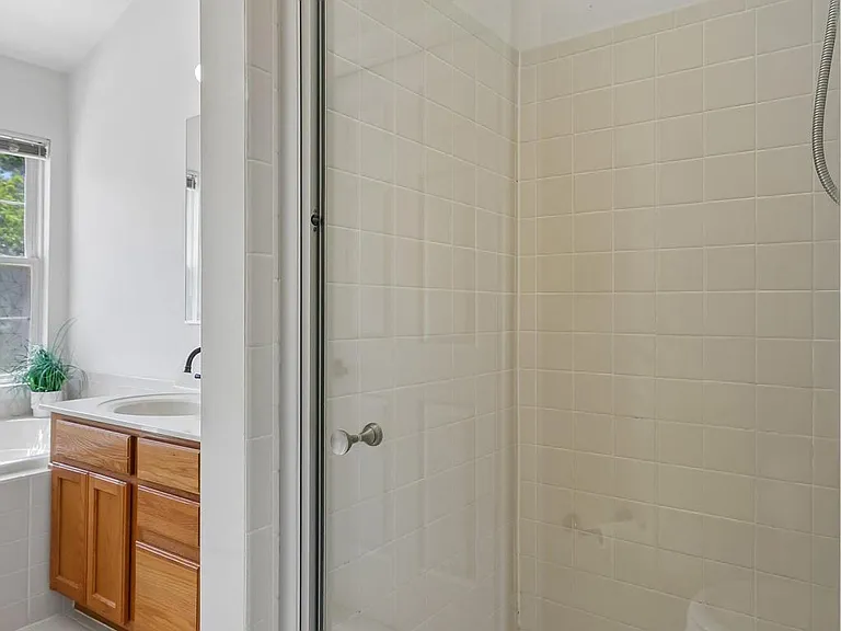 46 Waddington Ln — Photo 37