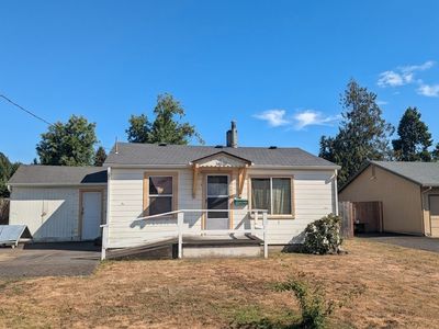 955 Johnson Ave, Cottage Grove, OR, 97424
