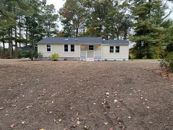 6 Doreen Way, Carver, MA 02330