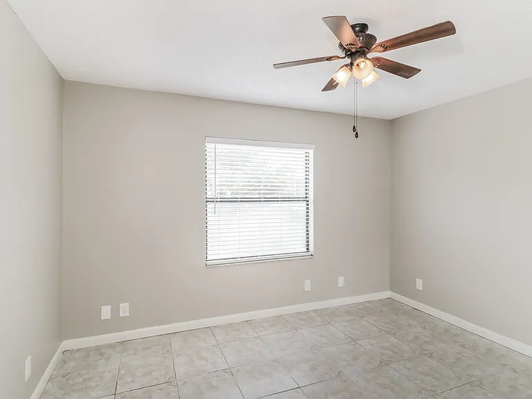 23106 Mayfair Rd — Photo 13