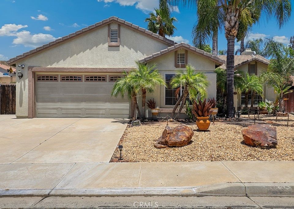 1st image of 31646 Willow View Pl