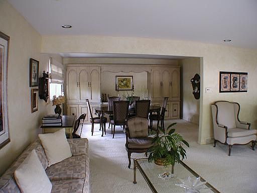 Dining "L"