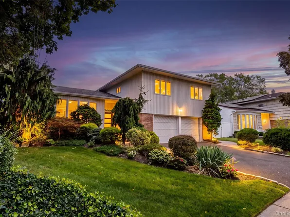 1875 Julian Lane, Merrick, NY 11566