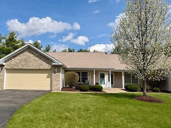 8222 Maramont Dr Unit A, Youngstown, OH 44512