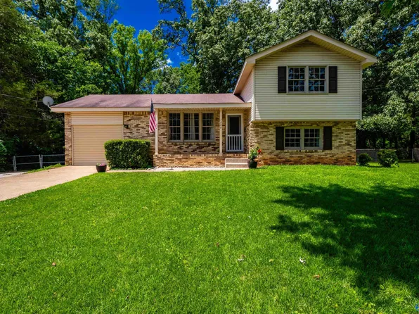 3209 W Helena Dr NW, Huntsville, AL 35810