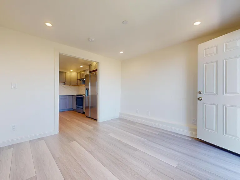 150 Frankfort St — Photo 7