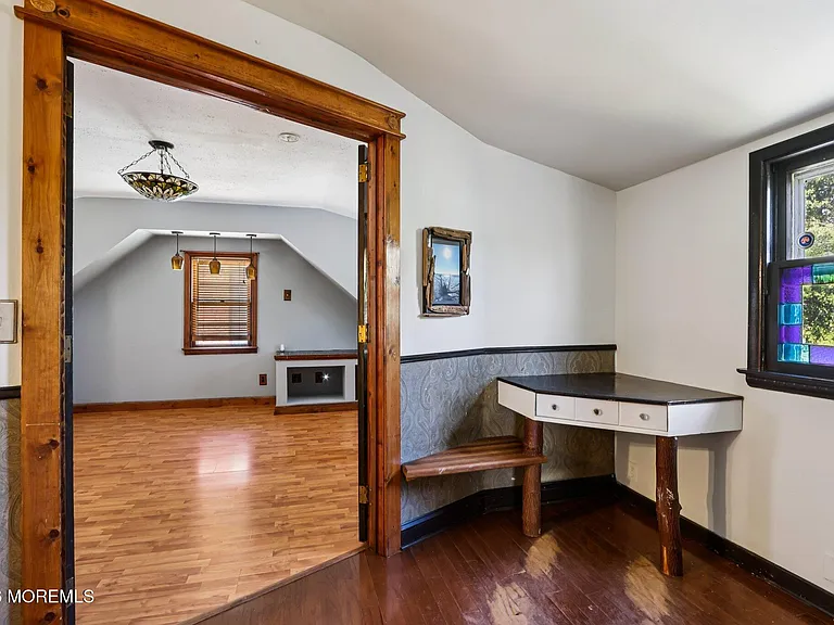 15 Woolley Ave — Photo 13