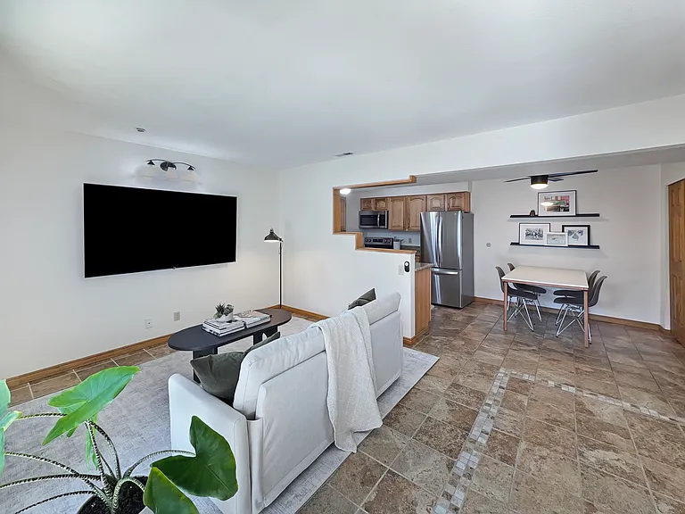 1690 Upper Iron Horse Loop Rd #C7 — Photo 2