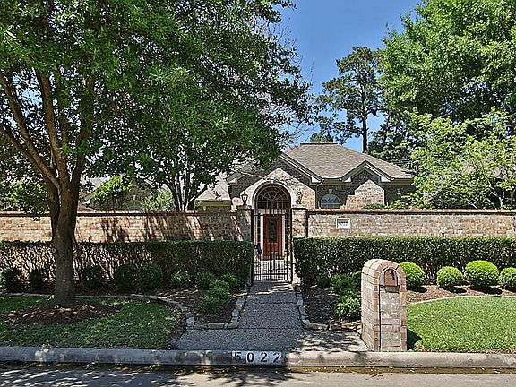 2nd image of 5022 Huntwick Parc Ct