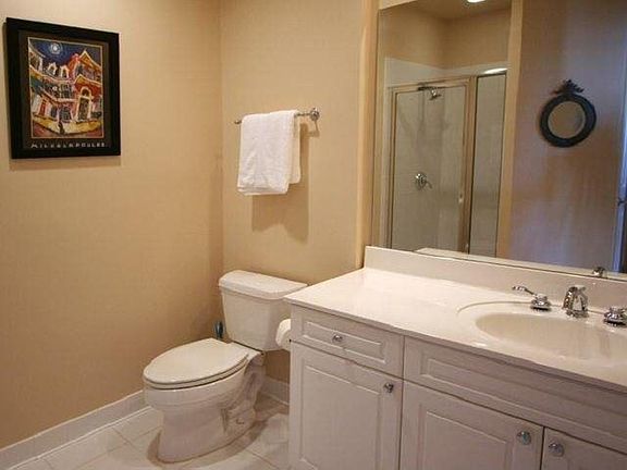 Guest bath - now remodeled WITH GRANITE AND NEW TILE