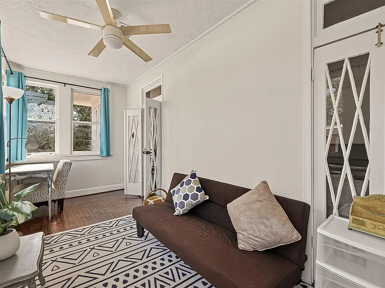 324 W Alabama St #2 — Photo 13