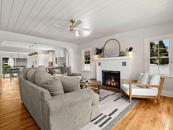 3rd image of 1208 Losey BOULEVARD S S