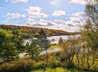 735 Terence Bay Rd, Terence Bay, NS B3T1X2