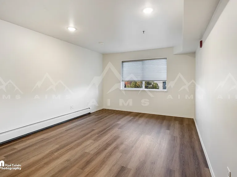 3811 Minnesota Dr #203 — Photo 3