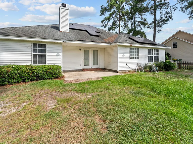 119 Pampas Dr — Photo 43