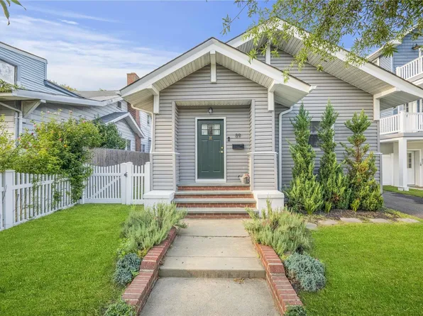 89 E Fulton Street, Hempstead, NY 11561