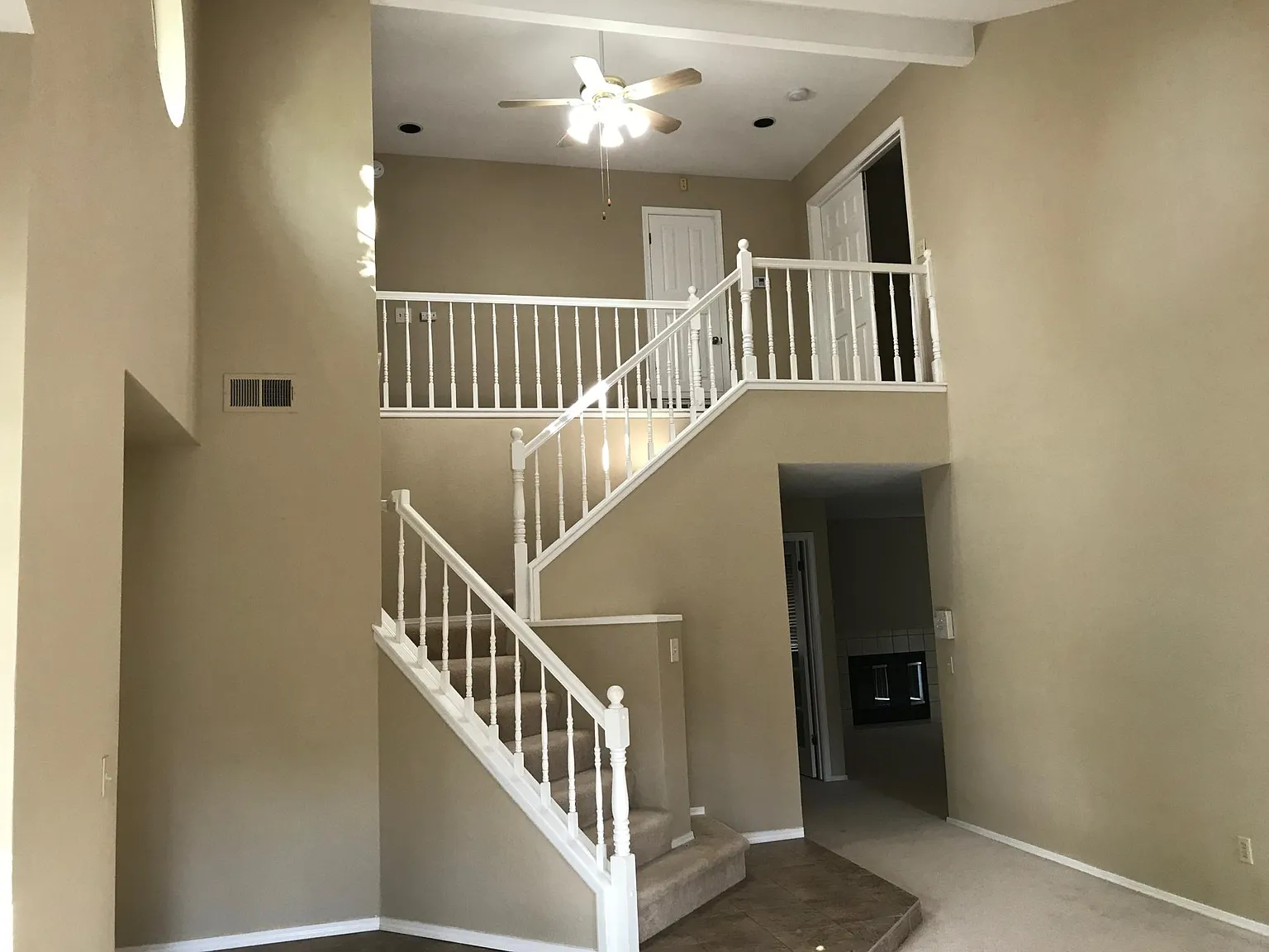 5800 Laguna Vale Way photo 1