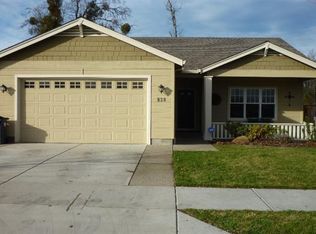 830 Vick Ln, Medford, OR 97501