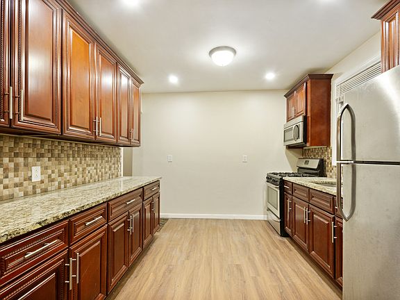 5th image of 107-06 Monterey St