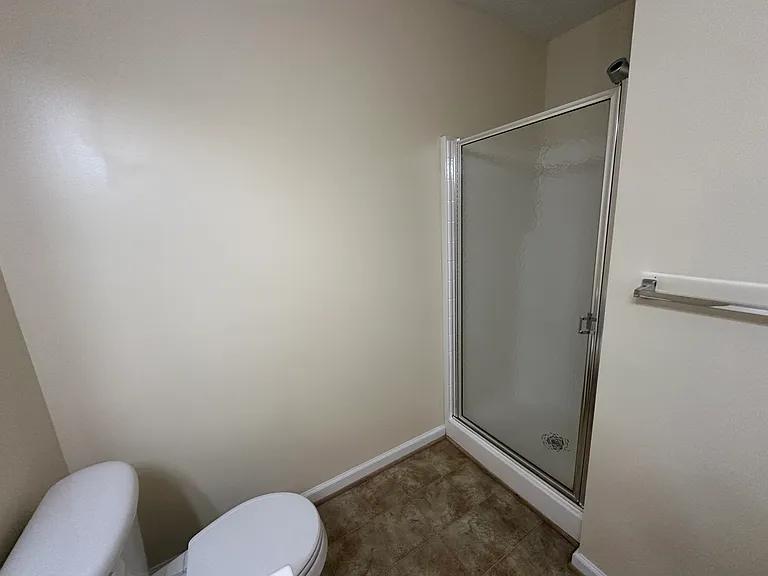 2379 Old Greenbrier Rd — Photo 18