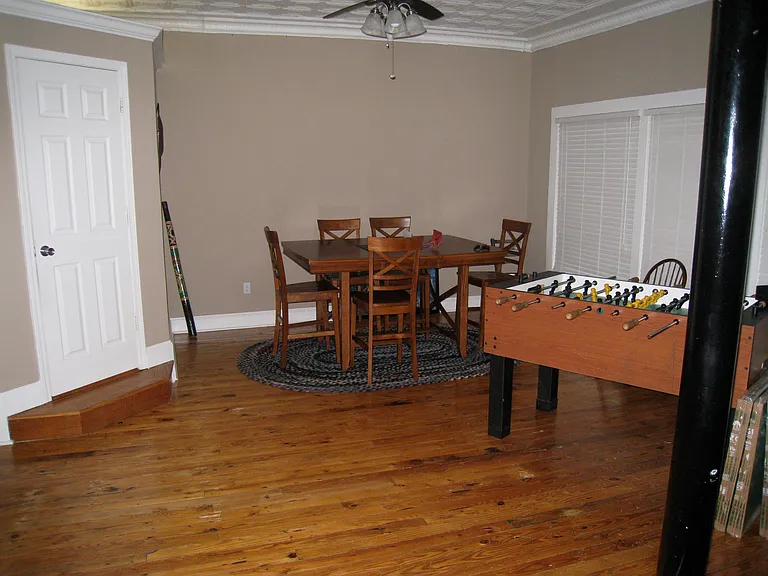 219 S Walker St #B — Photo 16
