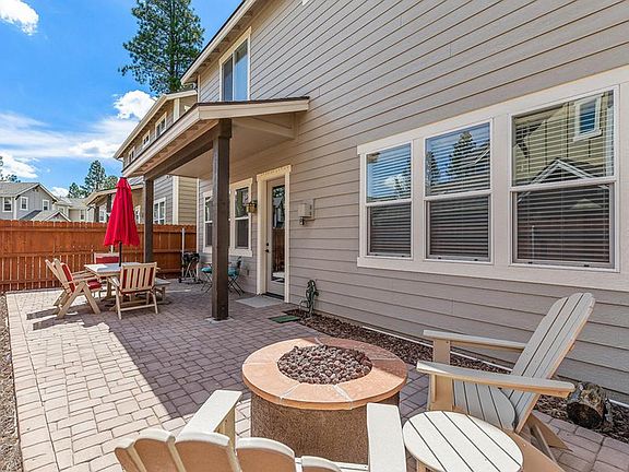5th image of 3271 S Burgess Ln