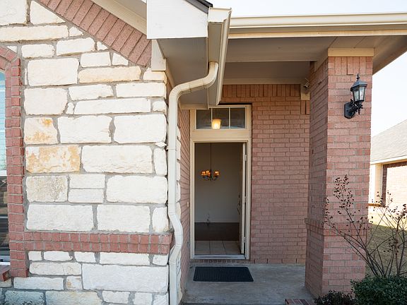3rd image of 510 Brasher Ln