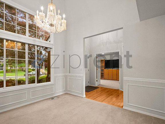 3rd image of 3226 114th St SE