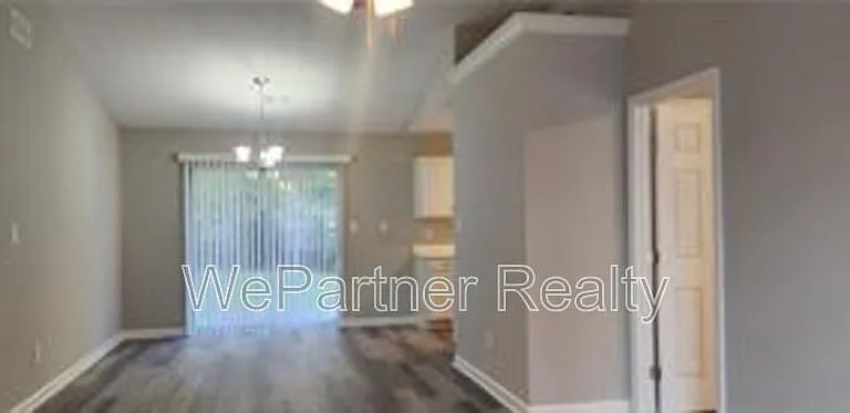 127 Tuscany Ln — Photo 13