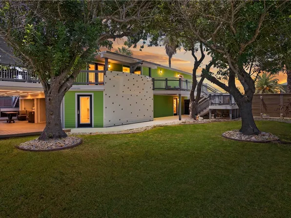 1403 Whispering Sands St, Port Aransas, TX 78373