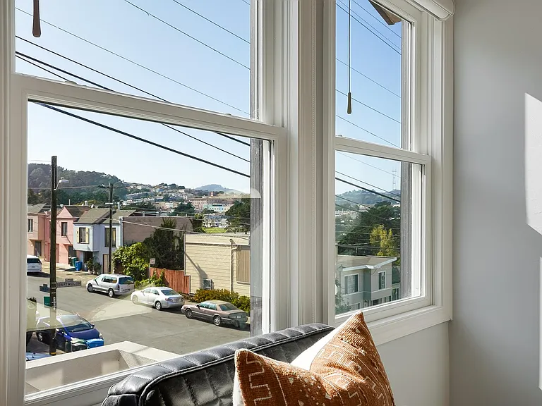 703 Dartmouth St — Photo 3