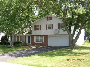 103 Mohawk Cir, Beaver Dam, WI 53916
