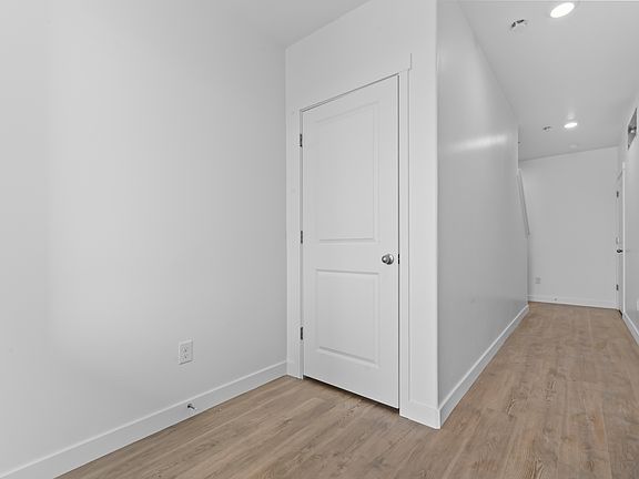 5th image of 559 E Levengrove Dr #1160
