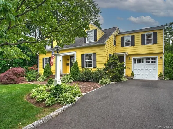 19 Applegate Road, Fairfield, CT 06824