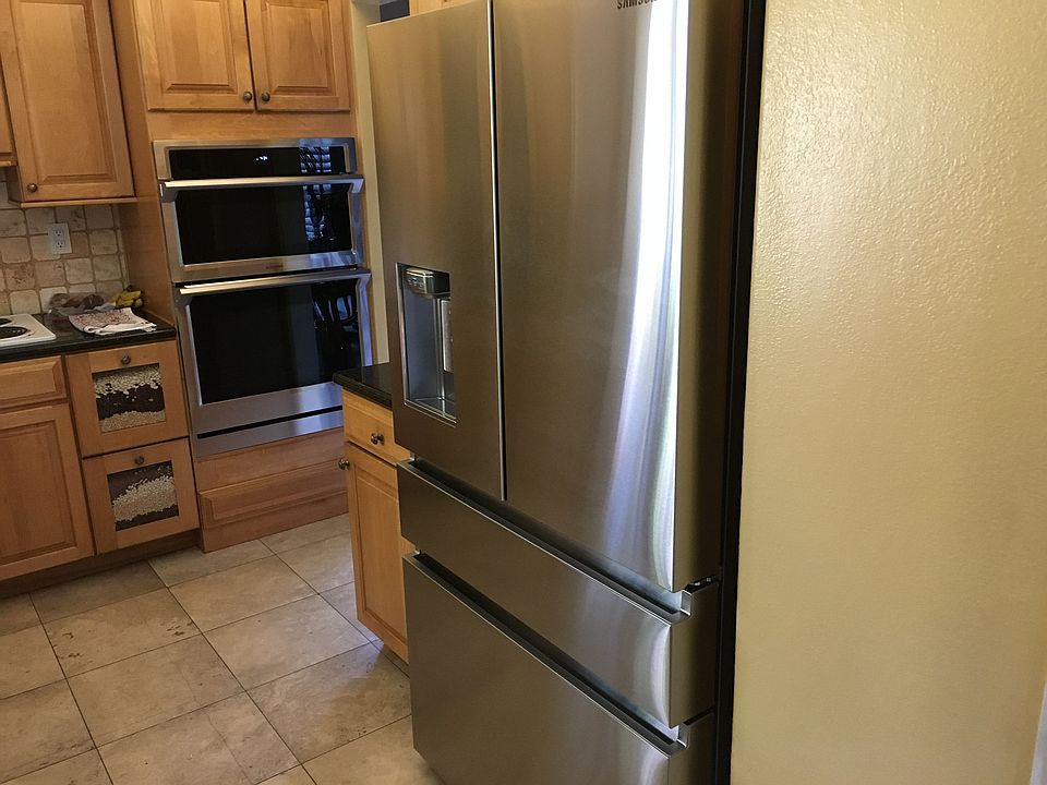 2nd image of 709 Bluerock Dr