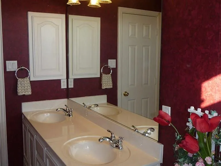 715 Wheaton Ct — Photo 22