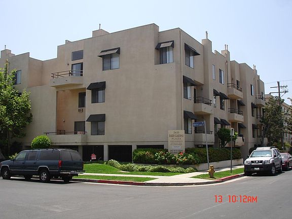 4th image of 2433 Barry Ave APT 205