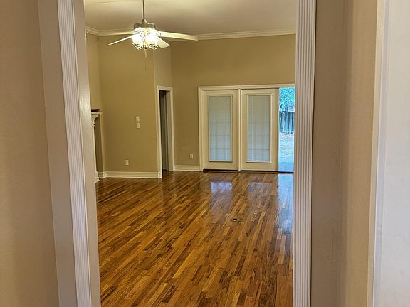 4th image of 5148 Wild Rose Way