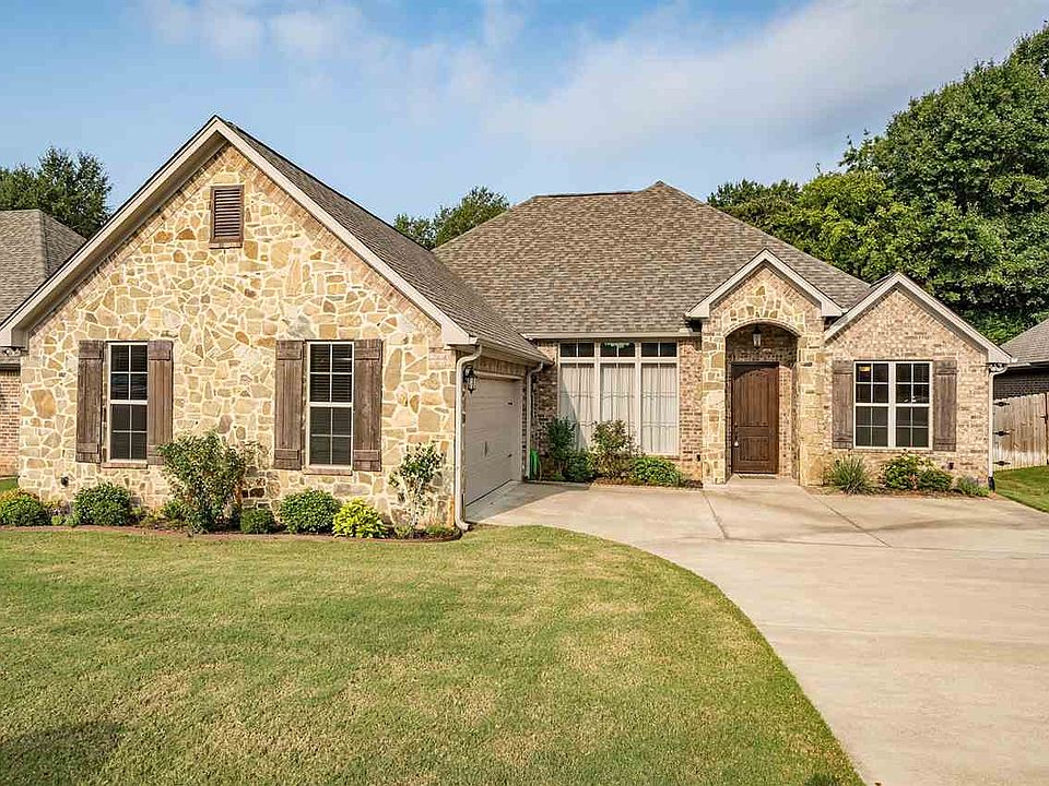 1st image of 18854 Spanish Oak Ct