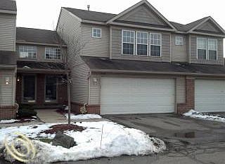 1st image of 17403 Gateway Cir #1